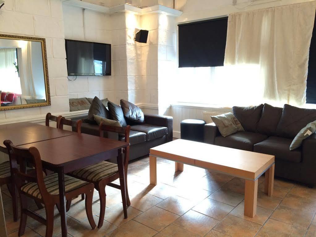 Victoria Hotel นิวพอร์ต ภายนอก รูปภาพ